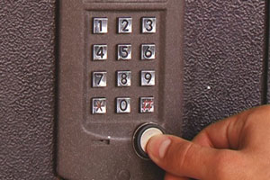 Телевидение от Ростелекома: канал ТНТ 4 Телевидение от Ростелекома: канал ТНТ 4