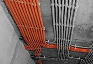 Монтаж электропроводки по потолку